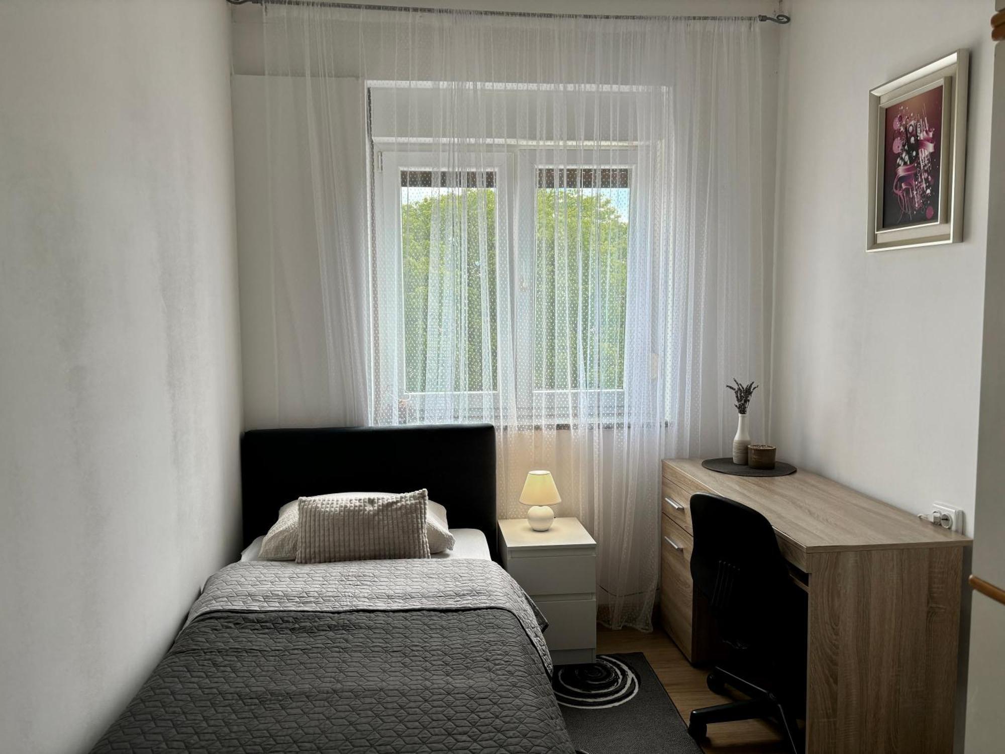 Apartment "Gabrijela" プーラ エクステリア 写真